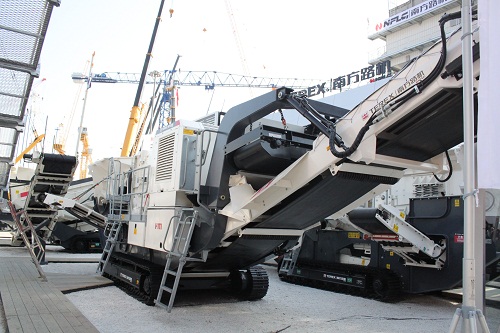 特雷克斯南方路機(jī)1-111型、1-111RS型履帶移動(dòng)式破碎站