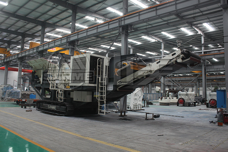 一臺(tái)移動(dòng)履帶式破碎機(jī)多少錢？