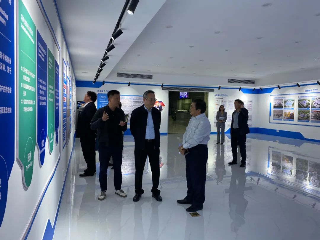 奉賢區(qū)人大常委會(huì)黨組書記、主任張培榮一行蒞臨上海山美股份開展“優(yōu)環(huán)境、穩(wěn)經(jīng)濟(jì)”大走訪大調(diào)研