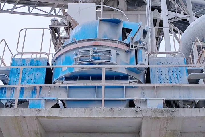 VC7系列立式?jīng)_擊破碎機(jī)——多領(lǐng)域適用，展現(xiàn)強(qiáng)大實(shí)力