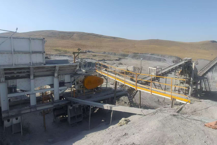 200t/h烏茲別克斯坦白云石破碎生產(chǎn)線